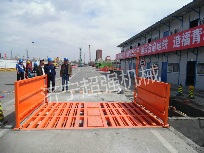 超強(qiáng)100T工程洗車機(jī)